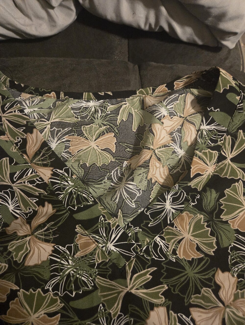 Womens Floral Print Scrub Top